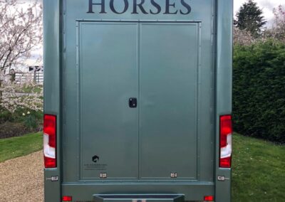 carriage-horseboxes-teal-3010