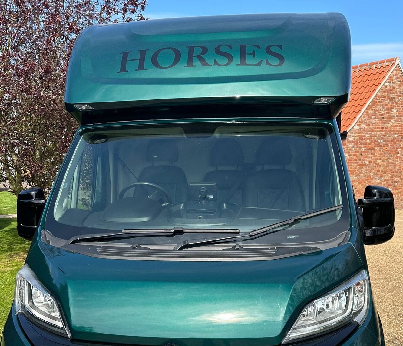 3-5t-stallion-build-a-m-horseboxes